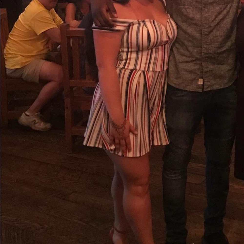 Romper - Picture 2 of 7
